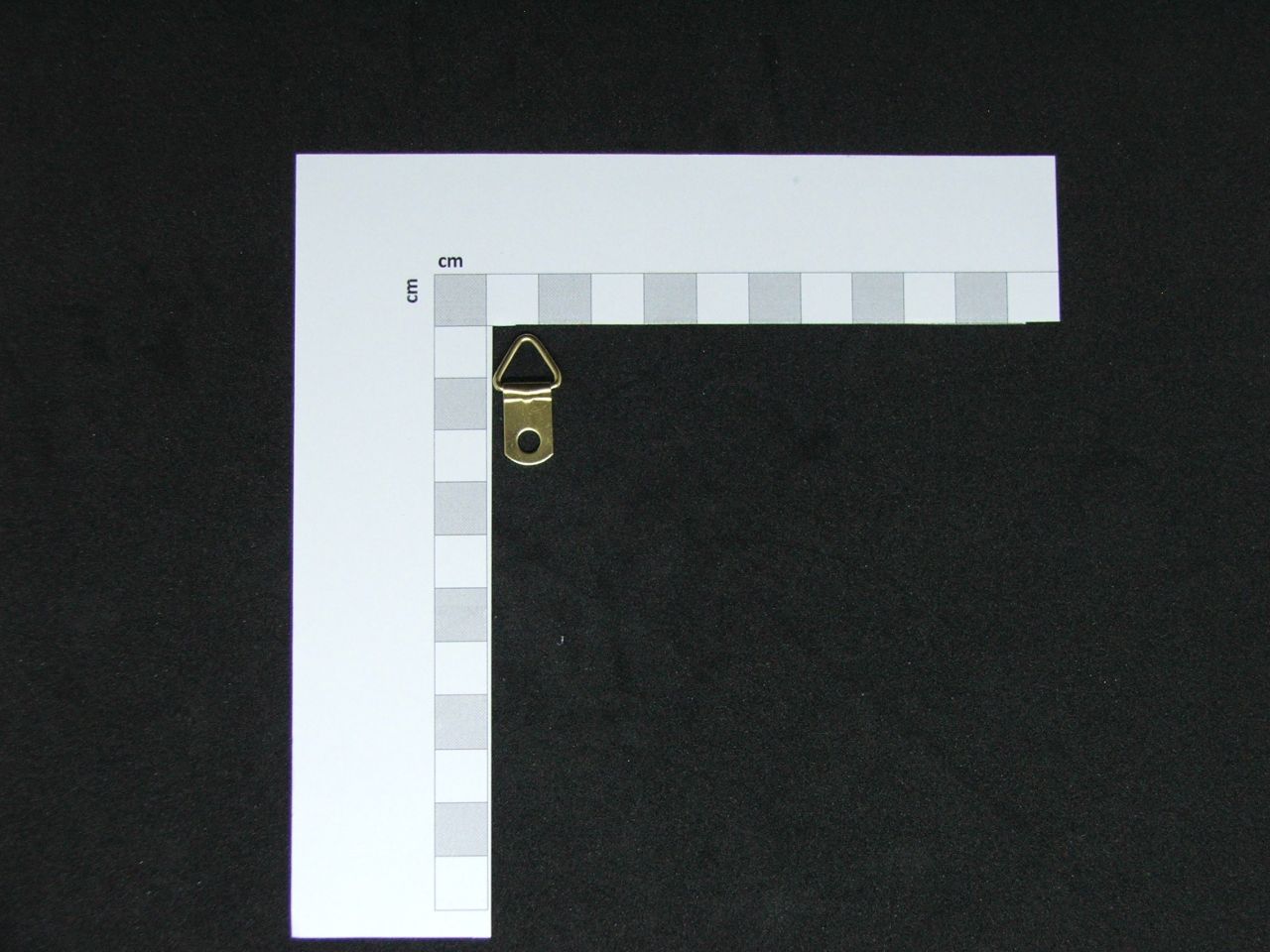 TROKUTASTA VJEŠALICA ZA OKVIRE SLIKA